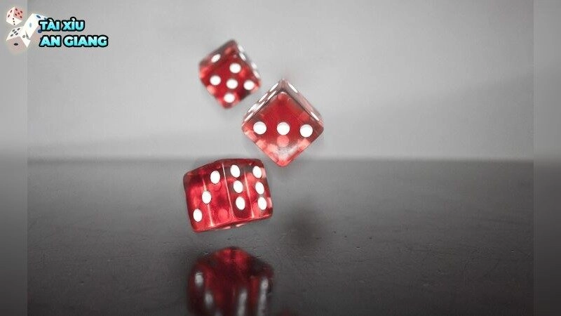 Đá phong thủy nào giúp người mệnh Thủy thắng tài xỉu?