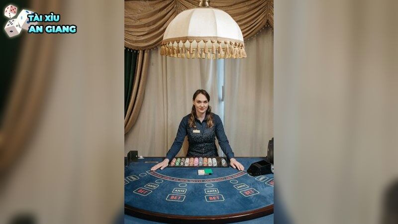 Sinh năm 1993 Quý Dậu hợp với màu nào?